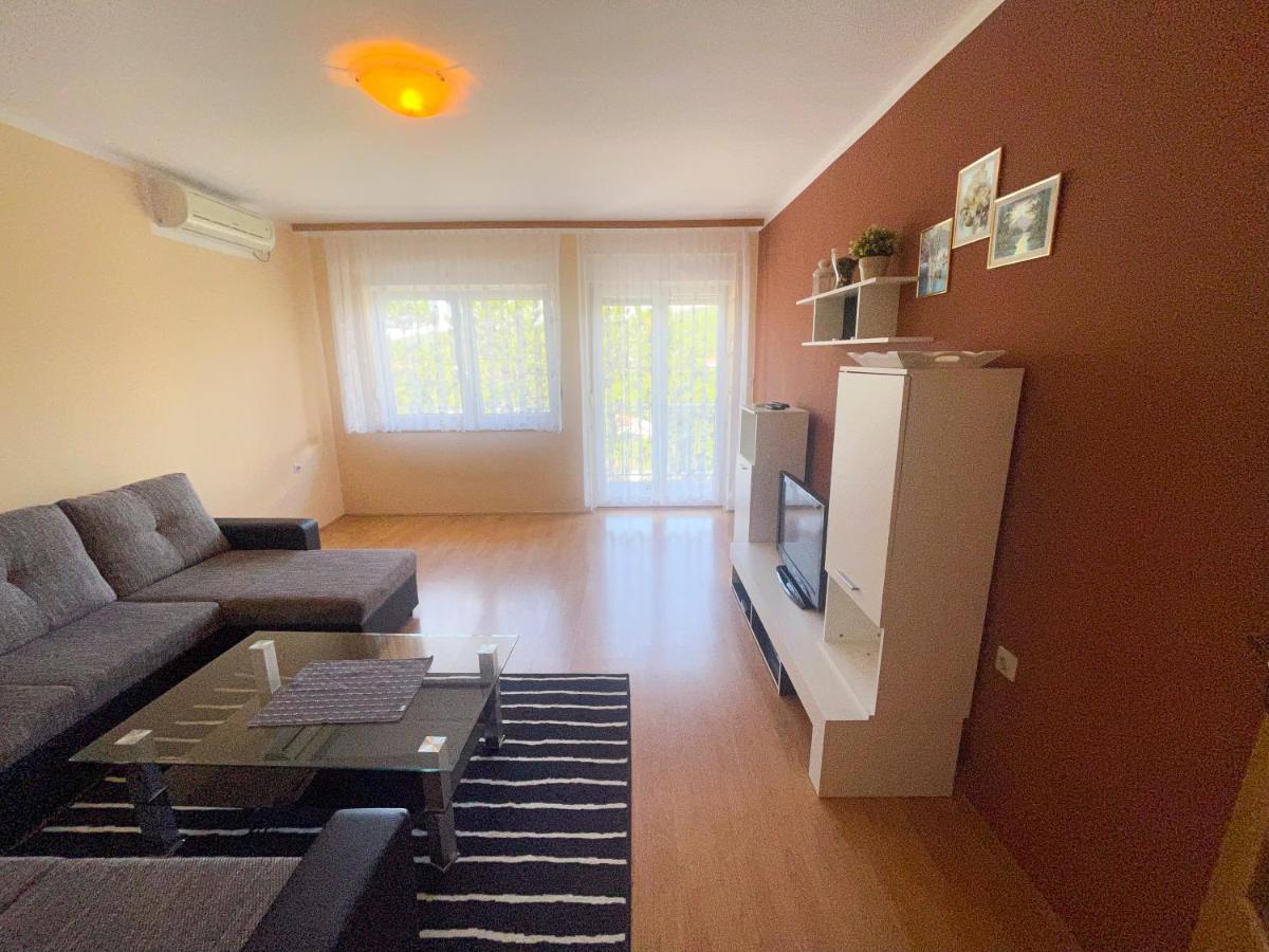 Apartmani Combaj Jadranovo Eksteriør billede