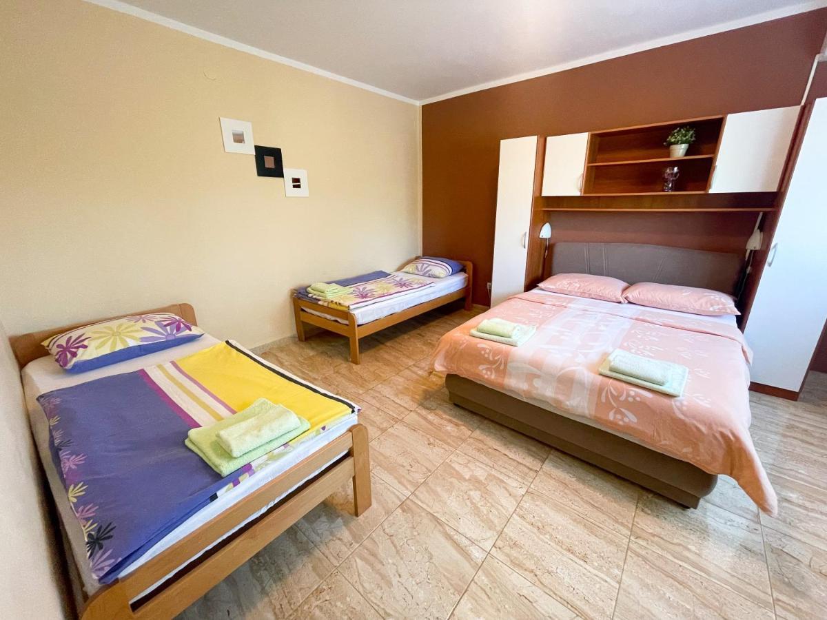Apartmani Combaj Jadranovo Eksteriør billede
