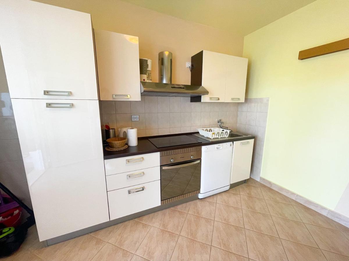 Apartmani Combaj Jadranovo Eksteriør billede