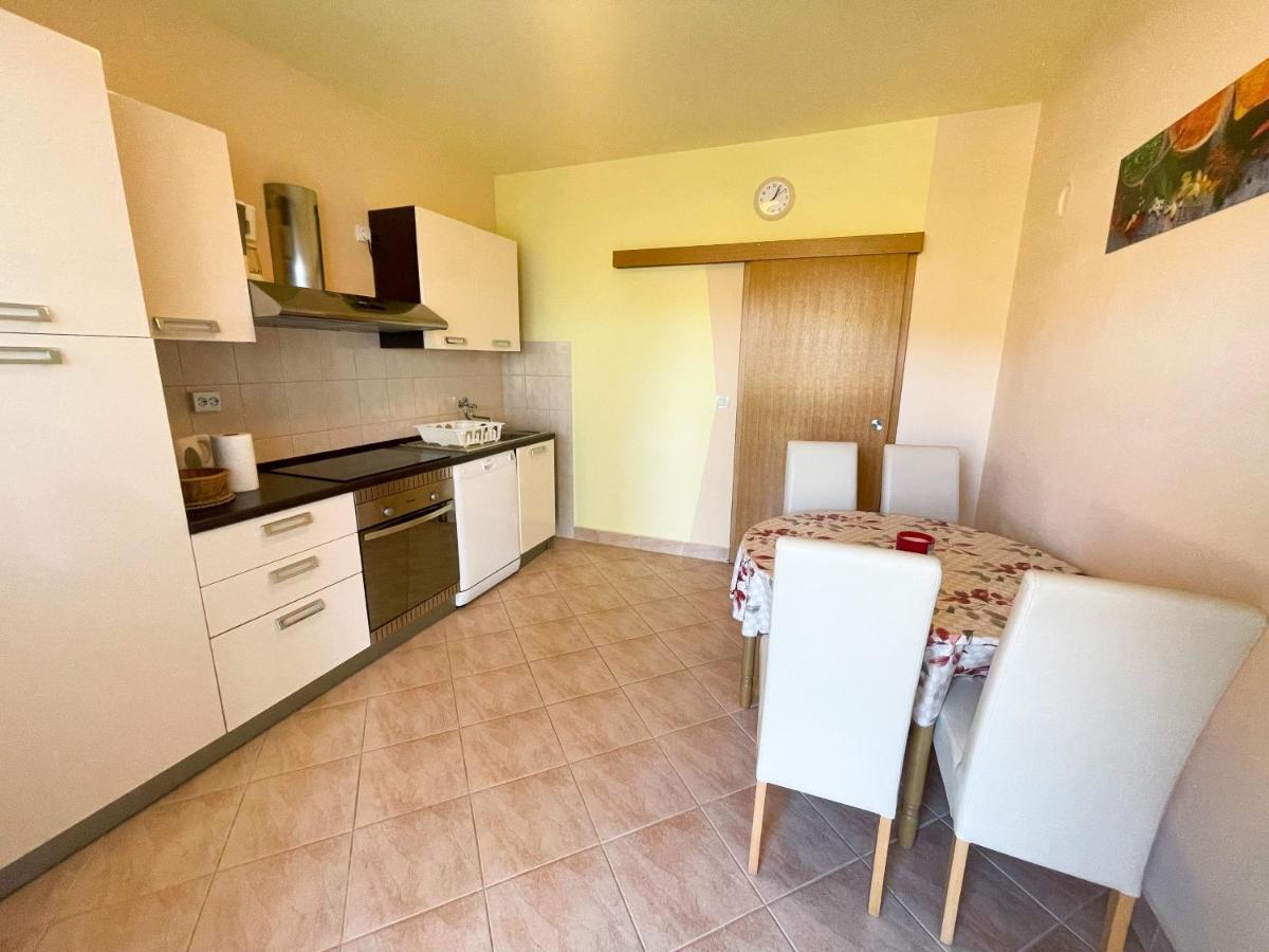 Apartmani Combaj Jadranovo Eksteriør billede