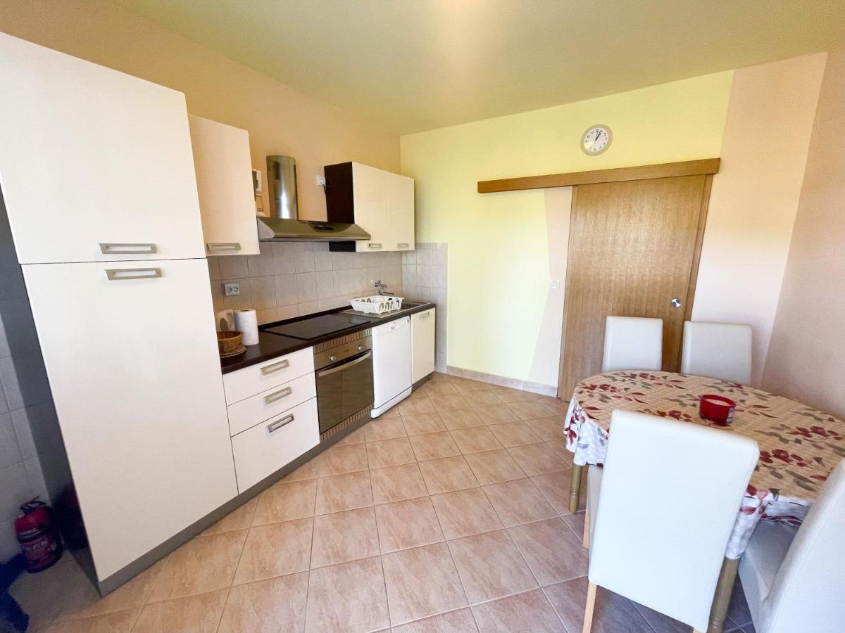 Apartmani Combaj Jadranovo Eksteriør billede